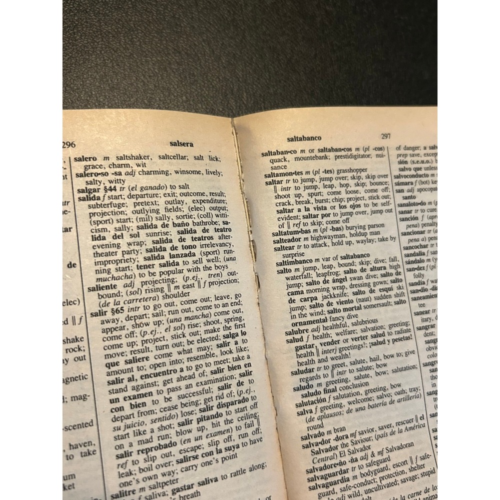 Bantam New College Spanish & English Dictionary Edwin B Williams Paperback 26714 - Picture 7 of 9